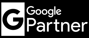 logo Google Partner con una G stilizzata su quadrato bianco e le parole Google Partner in bianco su sfondo nero.